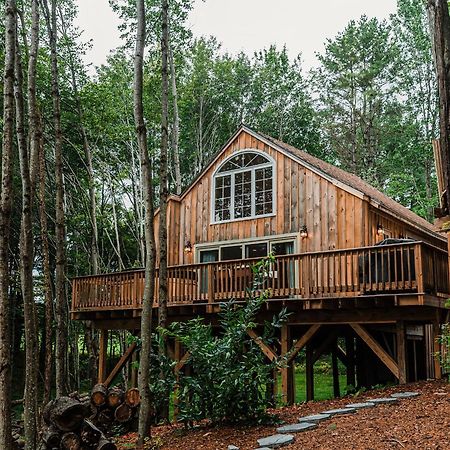 Moonlight Treehouse At Belgrade Hospitality Villa Kültér fotó