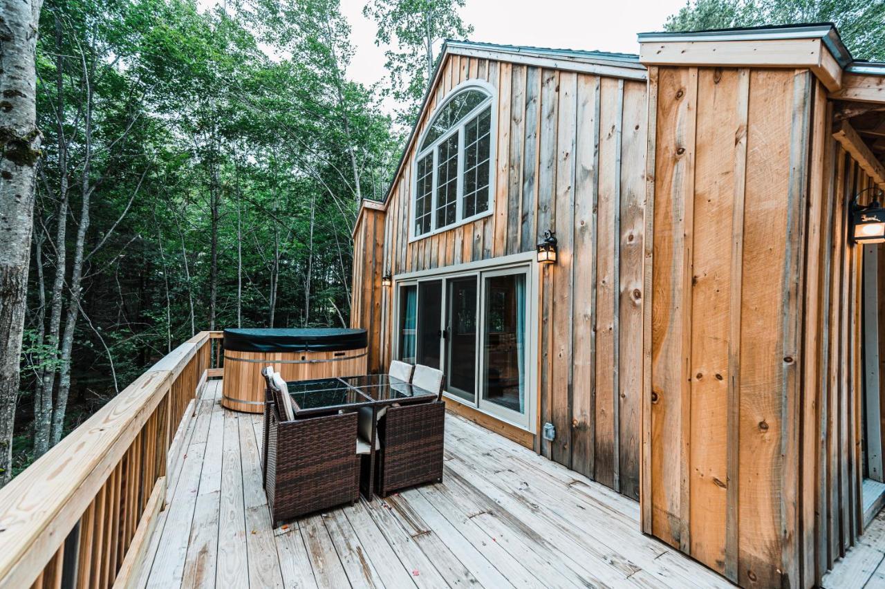 Moonlight Treehouse At Belgrade Hospitality Villa Kültér fotó
